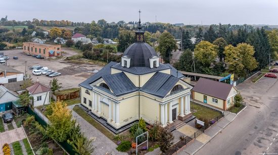 Catholic Church of the Body and Blood of Jesus Christ in Ruzhyn, Ukraine, photo 7