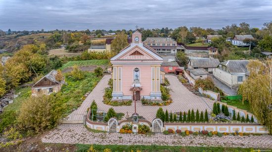 St. Anthony Church in Myropol, Ukraine, photo 1