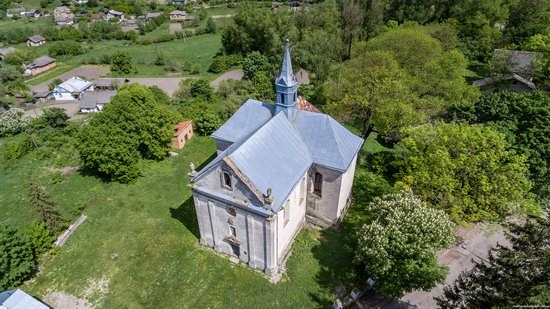 Catholic Church of the Holy Trinity in Pomoryany, Ukraine, photo 1