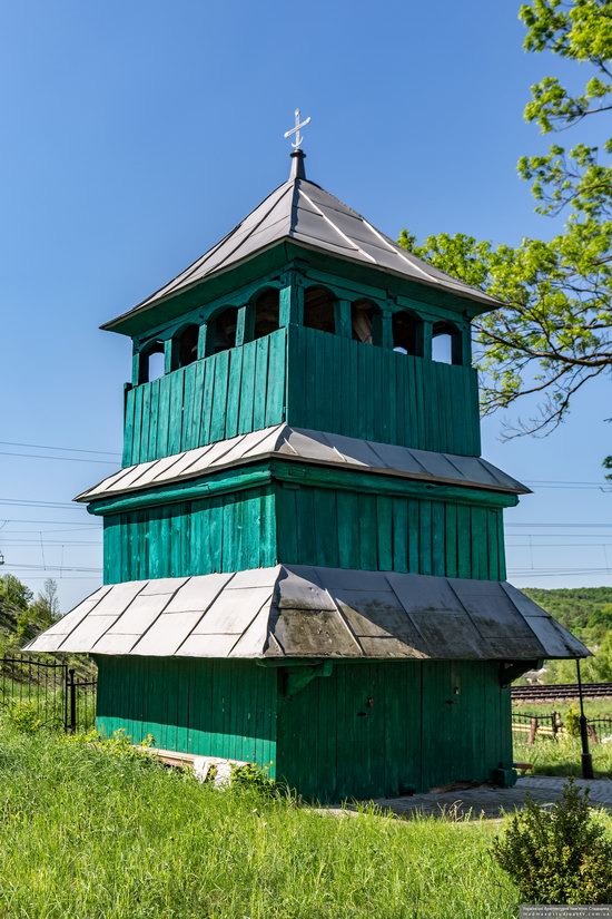 Church of St. Paraskeva in Pluhiv, Lviv region, Ukraine, photo 5