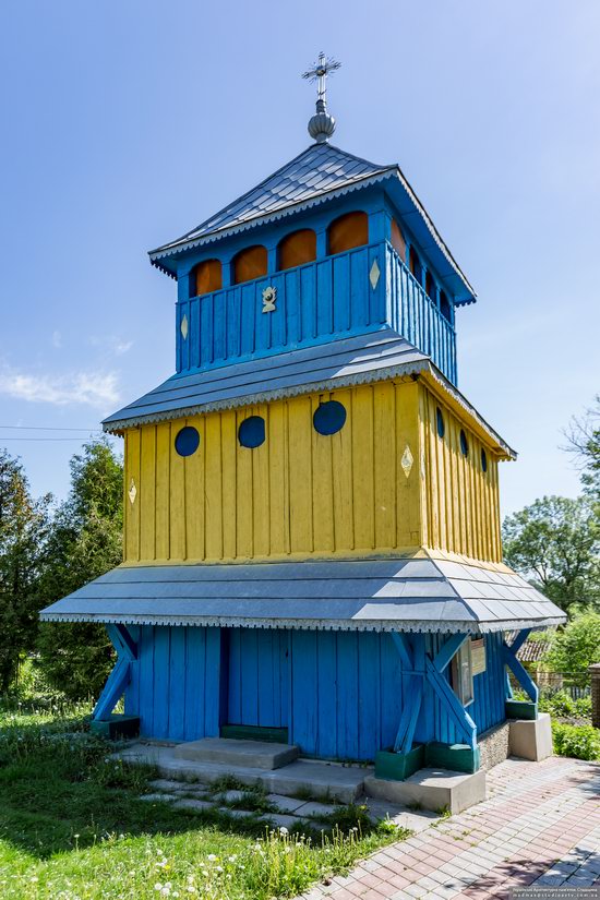 Church of St. Basil the Great in Muzhyliv, Ternopil region, Ukraine, photo 8