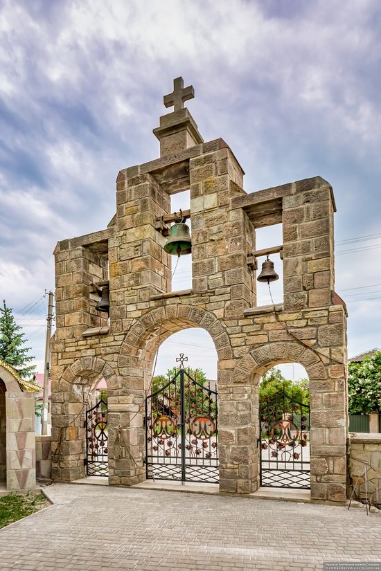 Church of the Holy Apostles Peter and Paul in Butsniv, Ukraine, photo 13