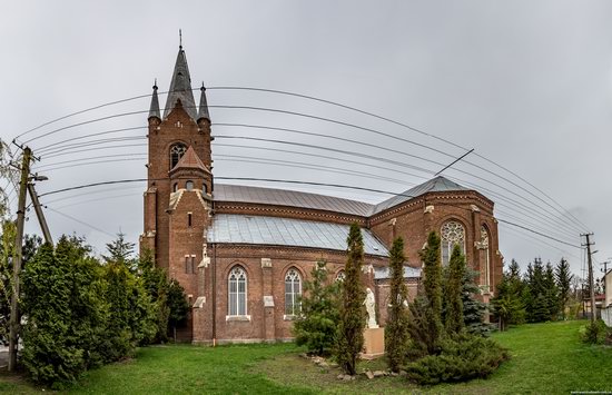 Neo-Gothic Catholic Church in Kamianka-Buzka, Ukraine, photo 4