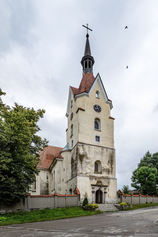 Church of the Assumption of the Virgin in Skala-Podilska, Ukraine, photo 2