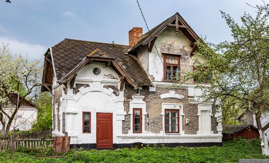 Picturesque Buildings of the Antoniny Palace, Khmelnytskyi Oblast, Ukraine, photo 2