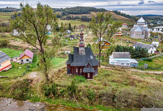 Wooden Catholic Chapel, Ilnyk, Lviv Oblast, Ukraine, photo 8