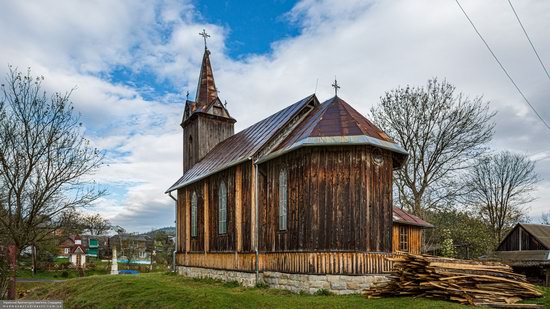 Wooden Neo-Gothic Church, Rozluch, Lviv Oblast, Ukraine, photo 9