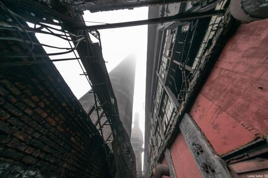 Zaporozhye Aluminium Combine, Ukraine - a Decaying Industrial Giant, photo 25