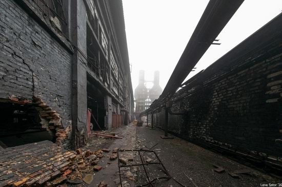 Zaporozhye Aluminium Combine, Ukraine - a Decaying Industrial Giant, photo 26