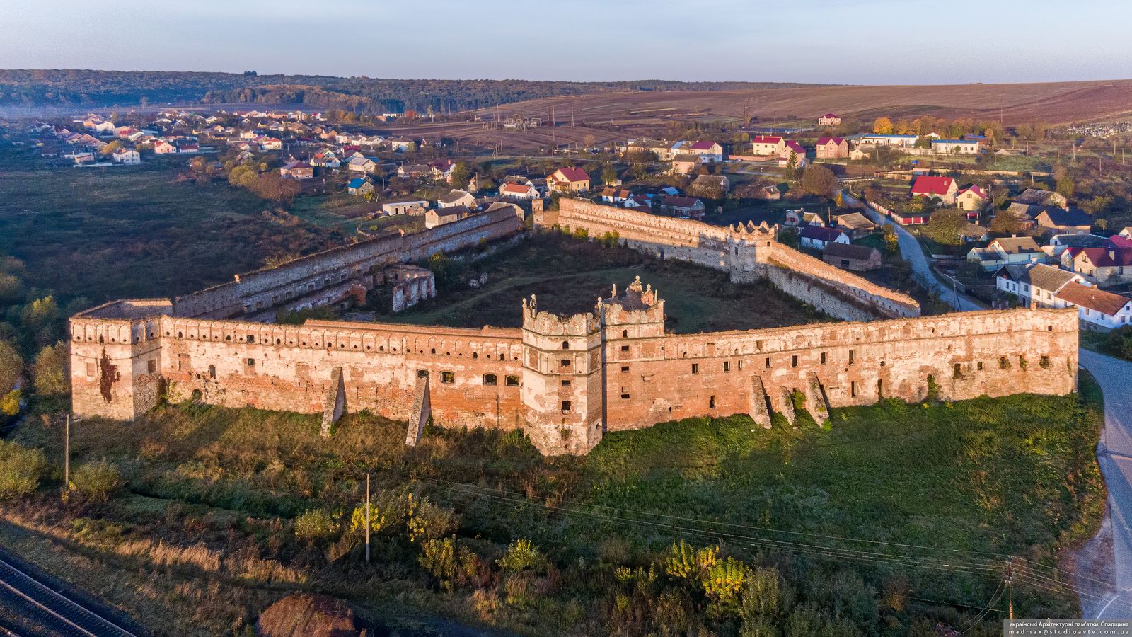 The largest medieval fortress in Ukraine · Ukraine travel blog