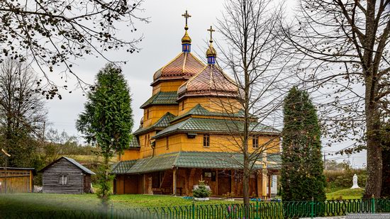 Church of St. Nicholas in Turje, Lviv Oblast, Ukraine, photo 2