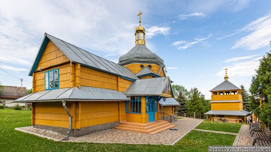 Wooden Church of the Transfiguration in Pidhaitsi, Ternopil Oblast, Ukraine, photo 1