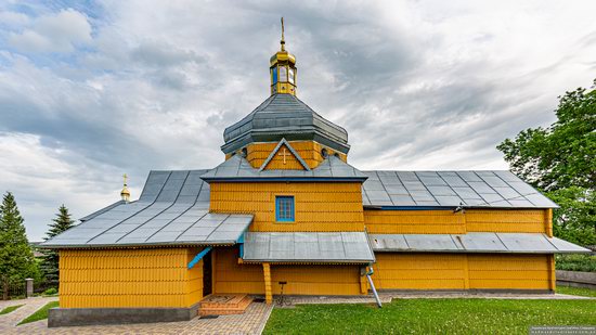 Wooden Church of the Transfiguration in Pidhaitsi, Ternopil Oblast, Ukraine, photo 5