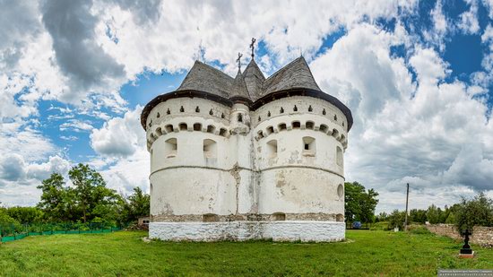 Holy Protection Church-Fortress in Sutkivtsi, Ukraine, photo 4