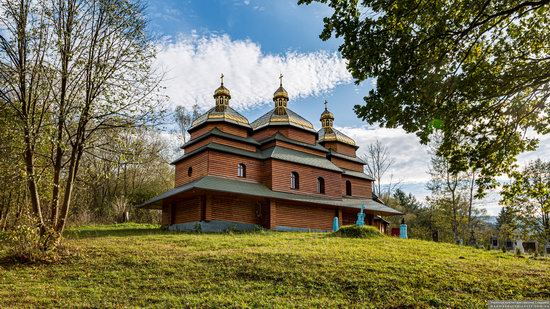 Church of the St. Archangel Michael in Hvozdets, Lviv Oblast, Ukraine, photo 3