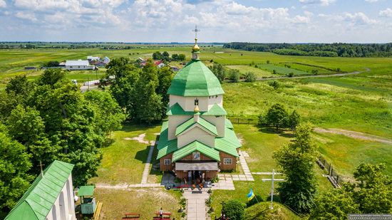 Church of the Exaltation of the Holy Cross in Volsvyn, Ukraine, photo 1