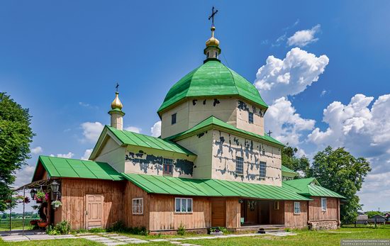 Church of the Exaltation of the Holy Cross in Volsvyn, Ukraine, photo 3