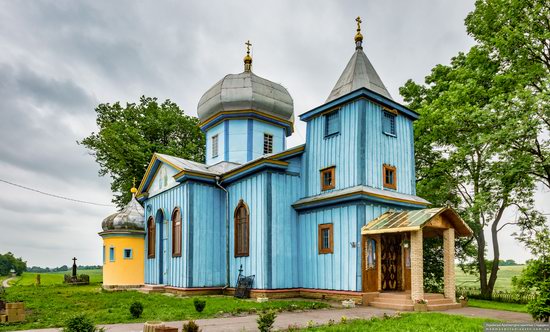 Church of the Holy Trinity in Shpykolosy, Lviv Oblast, Ukraine, photo 1