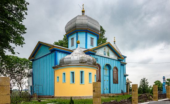 Church of the Holy Trinity in Shpykolosy, Lviv Oblast, Ukraine, photo 3