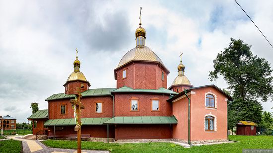 Church of St. Michael the Archangel in Pervyatychi, Lviv Oblast, Ukraine, photo 4