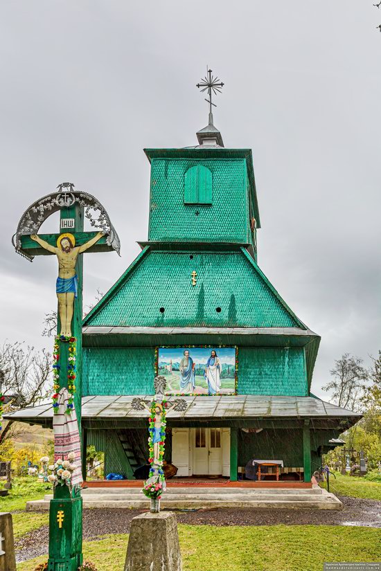 Church of the Holy Apostles Peter and Paul in Lazeshchyna, Zakarpattia Oblast, Ukraine, photo 4