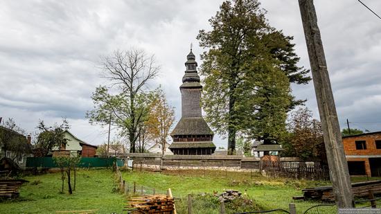 Church of the Holy Spirit in Kolochava, Zakarpattia Oblast, Ukraine, photo 4