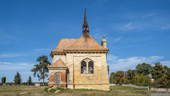 Roman Catholic Church-Chapel in Antoniv, Ternopil Oblast, Ukraine, photo 2