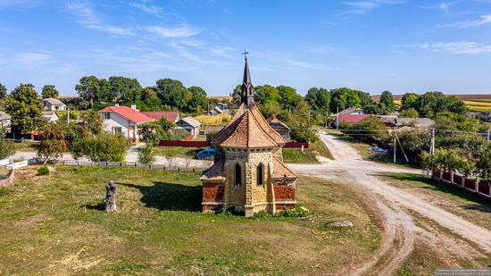 Roman Catholic Church-Chapel in Antoniv, Ternopil Oblast, Ukraine, photo 9