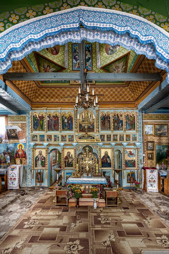 Church of the Assumption of the Virgin in Hvizd, Ivano-Frankivsk Oblast, Ukraine, photo 9