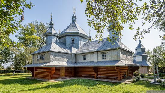 Church in Horishnje Zaluchchya, Ivano-Frankivsk Oblast, Ukraine, photo 3