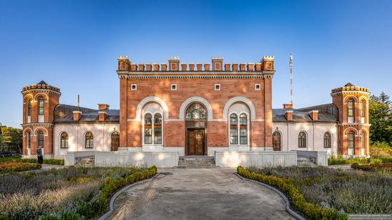 Sadhora Synagogue in Chernivtsi, Ukraine, photo 1