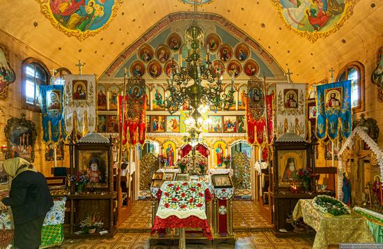 Church of St. Michael the Archangel in Nehrovets, Ukraine, photo 6