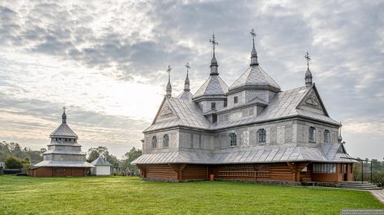 St. Paraskeva Church, Velykyi Klyuchiv, Ukraine, photo 4