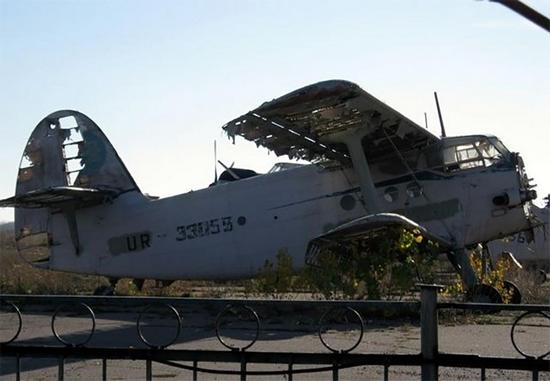 Aircraft Cemetery, Poltava, Ukraine, photo 1