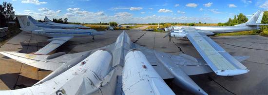 Aircraft Cemetery, Poltava, Ukraine, photo 2