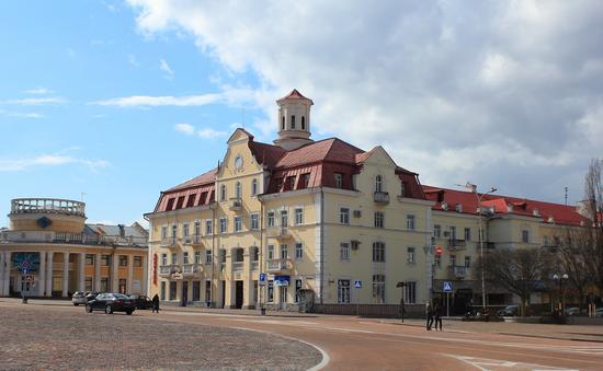 Mid April in the center of Chernihiv, Ukraine, photo 2