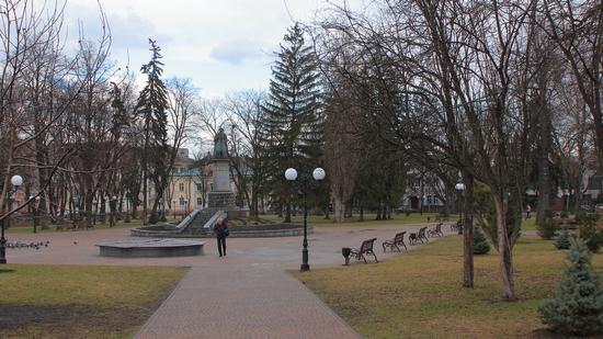 Mid April in the center of Chernihiv, Ukraine, photo 8