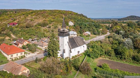 Defensive Catholic Church of the Heart of Jesus in Bene, Zakarpattia Oblast, Ukraine, photo 1