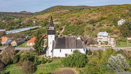 Defensive Catholic Church of the Heart of Jesus in Bene, Zakarpattia Oblast, Ukraine, photo 4