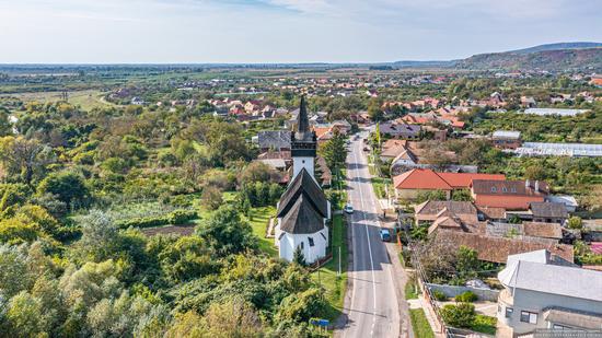 Defensive Catholic Church of the Heart of Jesus in Bene, Zakarpattia Oblast, Ukraine, photo 6