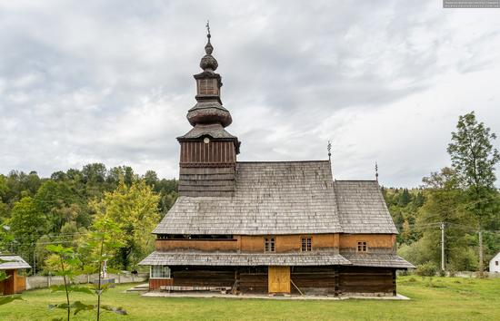 Church of the Nativity of the Blessed Virgin in Pylypets, Ukraine, photo 2