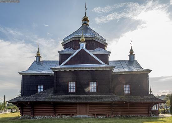 Church of the Exaltation of the Holy Cross in Mykytyntsi, Ivano-Frankivsk Oblast, Ukraine, photo 3