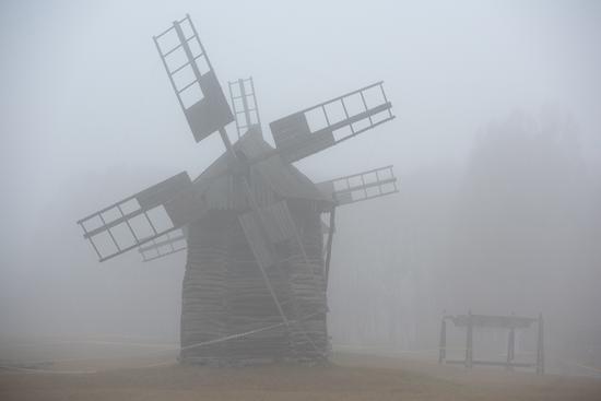 Foggy Day at the Museum of Folk Architecture of Ukraine, photo 5