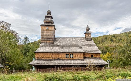 Church of St. Anne in Bukivtsovo, Zakarpattia Oblast, Ukraine, photo 3