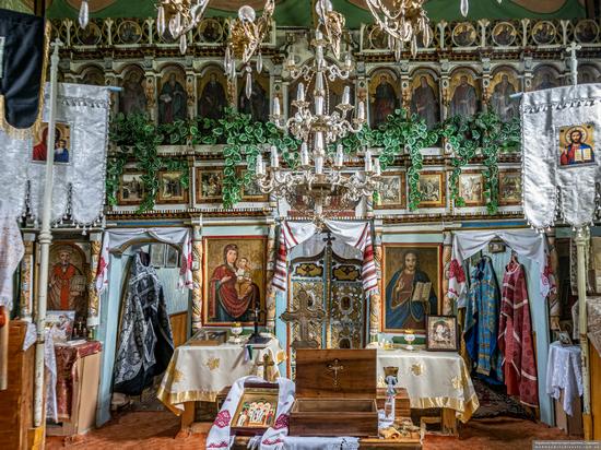 Church of St. Anne in Bukivtsovo, Zakarpattia Oblast, Ukraine, photo 6