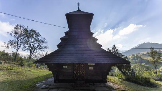 Church of St. Michael the Archangel in Uzhok, Zakarpattia Oblast, Ukraine, photo 4