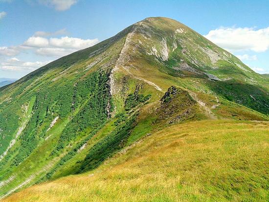 Hidden gems of Ukraine - Hoverla