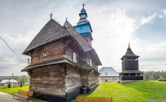 Church of the Intercession of the Holy Virgin in Deshkovytsya, Ukraine, photo 4