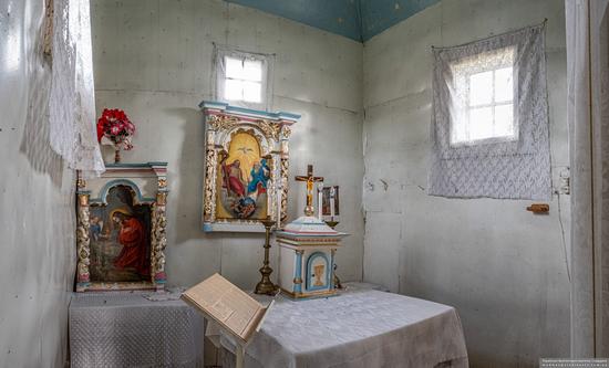 Church of the Intercession of the Holy Virgin in Deshkovytsya, Ukraine, photo 6