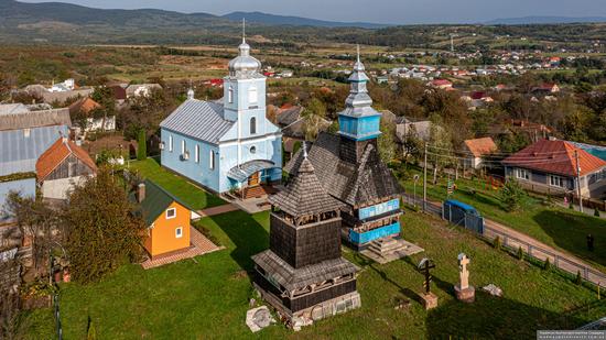 Church of the Intercession of the Holy Virgin in Deshkovytsya, Ukraine, photo 7